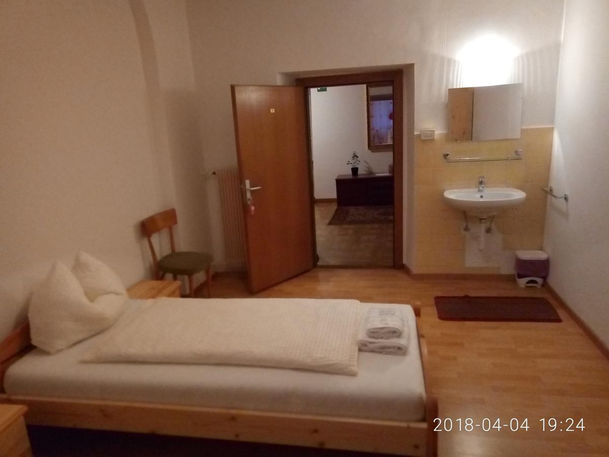 Gasthof Mondschein Hotel Merano Kültér fotó